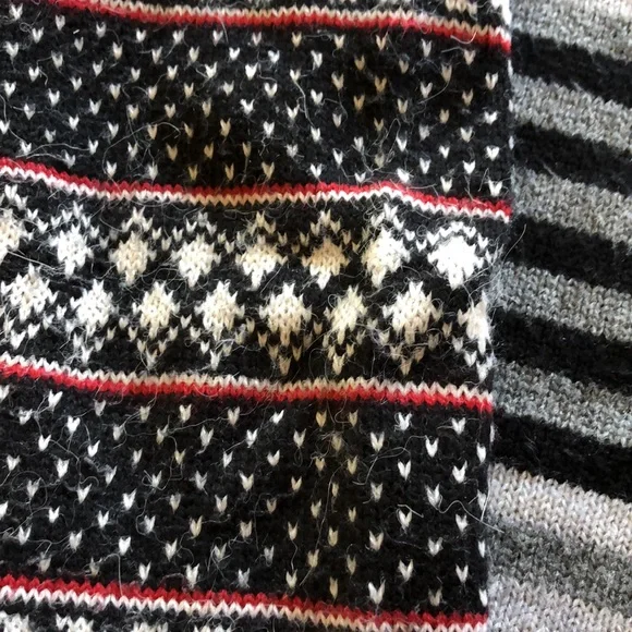 Maurice’s sweater size large - Picture 3 of 6